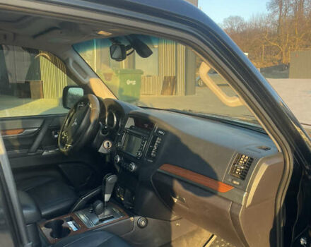 Чорний Міцубісі Паджеро Вагон, об'ємом двигуна 3.2 л та пробігом 140 тис. км за 24000 $, фото 10 на Automoto.ua