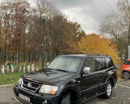 Міцубісі Паджеро Вагон 2005 у Києві на Automoto.ua Чорний Міцубісі Паджеро Вагон, об'ємом двигуна 3.5 л та пробігом 325 тис. км за 8500 $, фото 1 на Automoto.ua