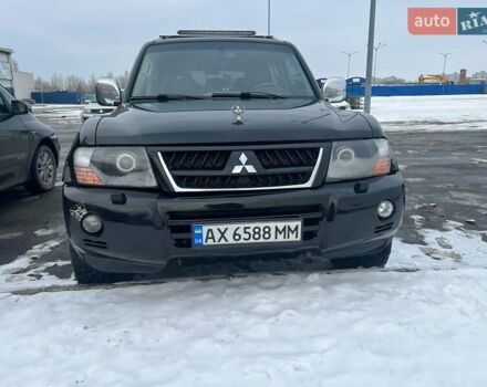 Черный Мицубиси Паджеро Вагон, объемом двигателя 3 л и пробегом 398 тыс. км за 8300 $, фото 1 на Automoto.ua