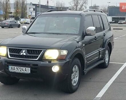 Черный Мицубиси Паджеро Вагон, объемом двигателя 3.2 л и пробегом 347 тыс. км за 10500 $, фото 1 на Automoto.ua