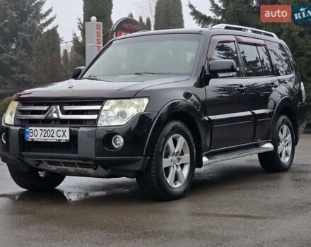 Черный Мицубиси Паджеро Вагон, объемом двигателя 3.2 л и пробегом 227 тыс. км за 9999 $, фото 1 на Automoto.ua