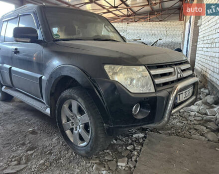 Чорний Міцубісі Паджеро Вагон, об'ємом двигуна 3.2 л та пробігом 300 тис. км за 5500 $, фото 1 на Automoto.ua
