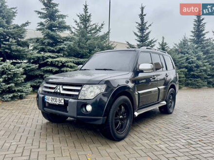 Черный Мицубиси Паджеро Вагон, объемом двигателя 2.97 л и пробегом 220 тыс. км за 9999 $, фото 1 на Automoto.ua