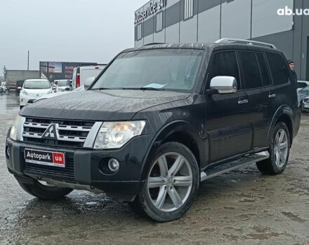 Черный Мицубиси Паджеро Вагон, объемом двигателя 3 л и пробегом 280 тыс. км за 12590 $, фото 1 на Automoto.ua