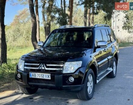 Чорний Міцубісі Паджеро Вагон, об'ємом двигуна 3 л та пробігом 235 тис. км за 10700 $, фото 1 на Automoto.ua