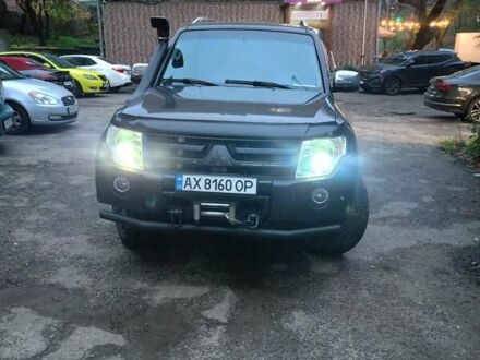 Черный Мицубиси Паджеро Вагон, объемом двигателя 3.2 л и пробегом 266 тыс. км за 13000 $, фото 1 на Automoto.ua