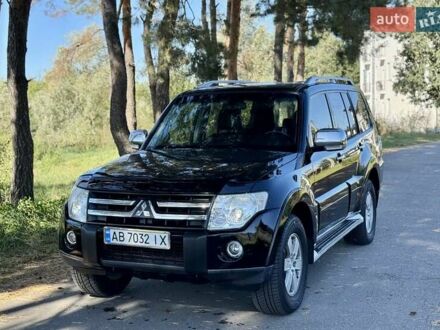 Чорний Міцубісі Паджеро Вагон, об'ємом двигуна 3 л та пробігом 235 тис. км за 10999 $, фото 1 на Automoto.ua