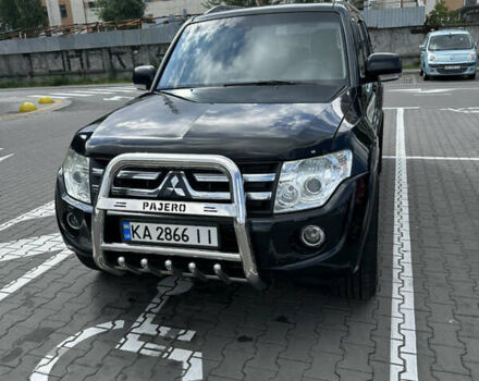 Черный Мицубиси Паджеро Вагон, объемом двигателя 3.2 л и пробегом 230 тыс. км за 12000 $, фото 1 на Automoto.ua