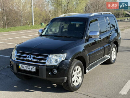 Мицубиси Паджеро Вагон 2009 в Киеве на Automoto.ua Черный Мицубиси Паджеро Вагон, объемом двигателя 3 л и пробегом 238 тыс. км за 13500 $, фото 1 на Automoto.ua