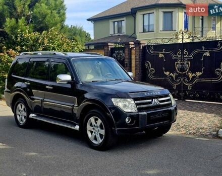 Черный Мицубиси Паджеро Вагон, объемом двигателя 3.8 л и пробегом 200 тыс. км за 11600 $, фото 1 на Automoto.ua