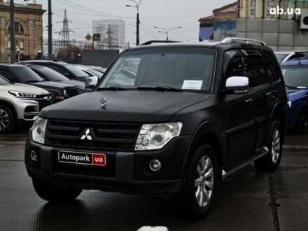 Черный Мицубиси Паджеро Вагон, объемом двигателя 3.8 л и пробегом 219 тыс. км за 10990 $, фото 1 на Automoto.ua