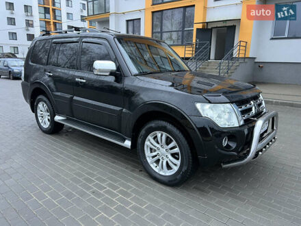 Черный Мицубиси Паджеро Вагон, объемом двигателя 3.2 л и пробегом 117 тыс. км за 18500 $, фото 1 на Automoto.ua