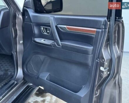 Коричневий Міцубісі Паджеро Вагон, об'ємом двигуна 3.2 л та пробігом 234 тис. км за 13900 $, фото 44 на Automoto.ua