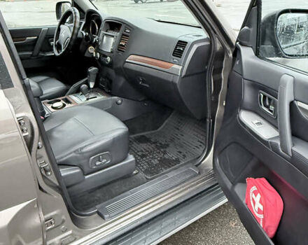 Коричневий Міцубісі Паджеро Вагон, об'ємом двигуна 2.97 л та пробігом 158 тис. км за 14500 $, фото 6 на Automoto.ua