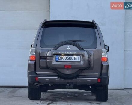 Коричневий Міцубісі Паджеро Вагон, об'ємом двигуна 3.2 л та пробігом 234 тис. км за 13900 $, фото 20 на Automoto.ua