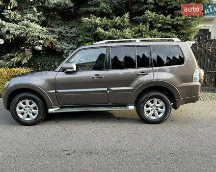 Коричневый Мицубиси Паджеро Вагон, объемом двигателя 3 л и пробегом 143 тыс. км за 14900 $, фото 1 на Automoto.ua