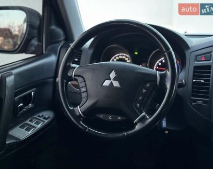 Коричневий Міцубісі Паджеро Вагон, об'ємом двигуна 3.2 л та пробігом 234 тис. км за 13900 $, фото 49 на Automoto.ua