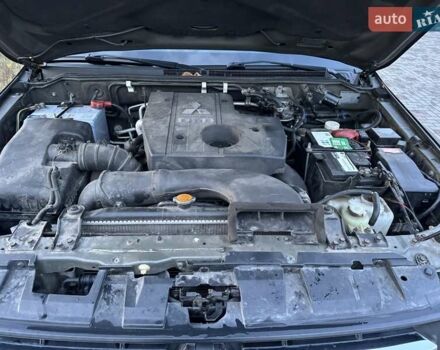 Коричневий Міцубісі Паджеро Вагон, об'ємом двигуна 3.2 л та пробігом 234 тис. км за 13900 $, фото 74 на Automoto.ua