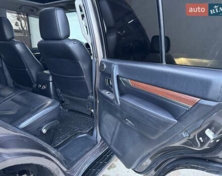 Коричневий Міцубісі Паджеро Вагон, об'ємом двигуна 3.2 л та пробігом 234 тис. км за 13900 $, фото 63 на Automoto.ua