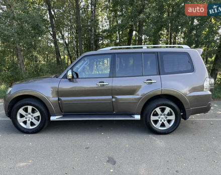 Коричневый Мицубиси Паджеро Вагон, объемом двигателя 3.83 л и пробегом 100 тыс. км за 19900 $, фото 26 на Automoto.ua