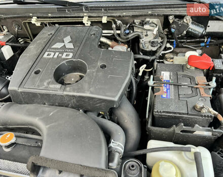 Коричневый Мицубиси Паджеро Вагон, объемом двигателя 3.2 л и пробегом 216 тыс. км за 17000 $, фото 27 на Automoto.ua