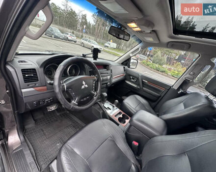 Коричневий Міцубісі Паджеро Вагон, об'ємом двигуна 3.83 л та пробігом 100 тис. км за 19900 $, фото 29 на Automoto.ua