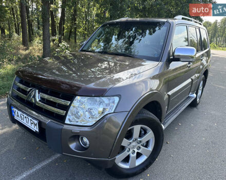 Коричневый Мицубиси Паджеро Вагон, объемом двигателя 3.83 л и пробегом 100 тыс. км за 19900 $, фото 1 на Automoto.ua