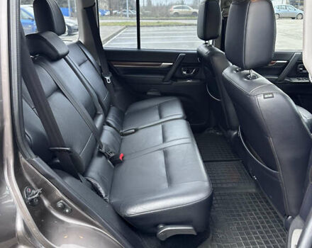 Коричневий Міцубісі Паджеро Вагон, об'ємом двигуна 3.83 л та пробігом 100 тис. км за 19900 $, фото 57 на Automoto.ua