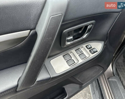 Коричневий Міцубісі Паджеро Вагон, об'ємом двигуна 3.83 л та пробігом 100 тис. км за 19900 $, фото 27 на Automoto.ua