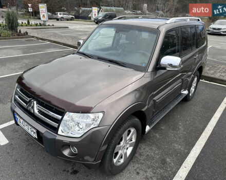 Коричневий Міцубісі Паджеро Вагон, об'ємом двигуна 3.83 л та пробігом 100 тис. км за 19900 $, фото 9 на Automoto.ua