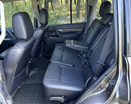 Коричневый Мицубиси Паджеро Вагон, объемом двигателя 3.83 л и пробегом 100 тыс. км за 19900 $, фото 59 на Automoto.ua