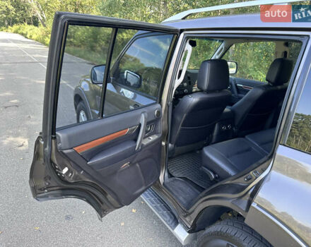 Коричневый Мицубиси Паджеро Вагон, объемом двигателя 3.83 л и пробегом 100 тыс. км за 19900 $, фото 61 на Automoto.ua