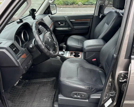 Коричневий Міцубісі Паджеро Вагон, об'ємом двигуна 3.83 л та пробігом 100 тис. км за 19900 $, фото 28 на Automoto.ua