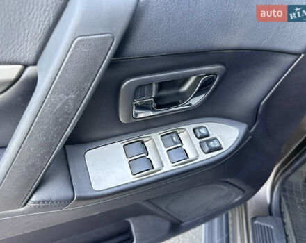 Коричневый Мицубиси Паджеро Вагон, объемом двигателя 3.83 л и пробегом 100 тыс. км за 19900 $, фото 29 на Automoto.ua