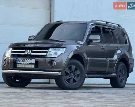 Коричневый Мицубиси Паджеро Вагон, объемом двигателя 3.2 л и пробегом 234 тыс. км за 13900 $, фото 1 на Automoto.ua