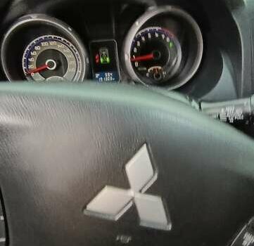 Червоний Міцубісі Паджеро Вагон, об'ємом двигуна 3.8 л та пробігом 192 тис. км за 15400 $, фото 29 на Automoto.ua