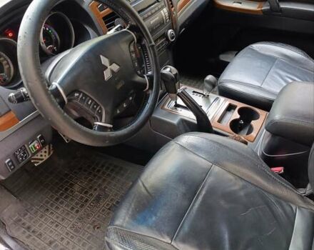 Красный Мицубиси Паджеро Вагон, объемом двигателя 3.8 л и пробегом 288 тыс. км за 14600 $, фото 29 на Automoto.ua
