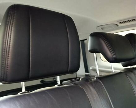 Красный Мицубиси Паджеро Вагон, объемом двигателя 3.8 л и пробегом 288 тыс. км за 14600 $, фото 2 на Automoto.ua