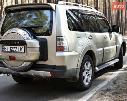 Міцубісі Паджеро Вагон, об'ємом двигуна 3.2 л та пробігом 426 тис. км за 10000 $, фото 10 на Automoto.ua