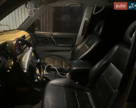 Серый Мицубиси Паджеро Вагон, объемом двигателя 3.5 л и пробегом 299 тыс. км за 5999 $, фото 15 на Automoto.ua