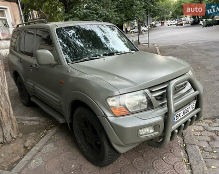 Серый Мицубиси Паджеро Вагон, объемом двигателя 3.5 л и пробегом 299 тыс. км за 5999 $, фото 11 на Automoto.ua