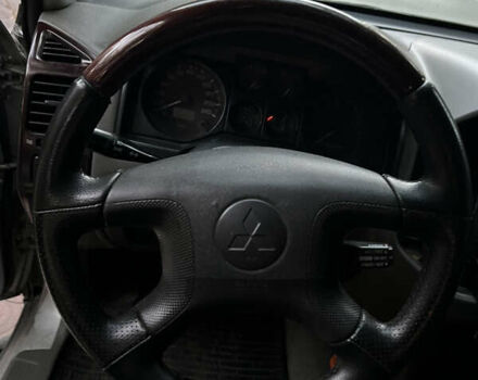 Серый Мицубиси Паджеро Вагон, объемом двигателя 3.5 л и пробегом 299 тыс. км за 5999 $, фото 8 на Automoto.ua