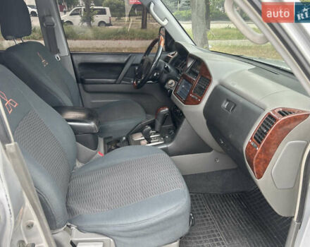 Серый Мицубиси Паджеро Вагон, объемом двигателя 3 л и пробегом 285 тыс. км за 7999 $, фото 13 на Automoto.ua