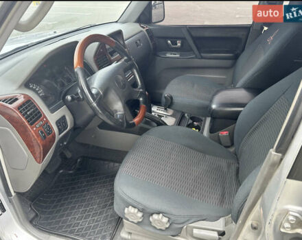 Серый Мицубиси Паджеро Вагон, объемом двигателя 3 л и пробегом 285 тыс. км за 7999 $, фото 9 на Automoto.ua