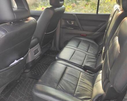 Серый Мицубиси Паджеро Вагон, объемом двигателя 3.2 л и пробегом 252 тыс. км за 10000 $, фото 6 на Automoto.ua