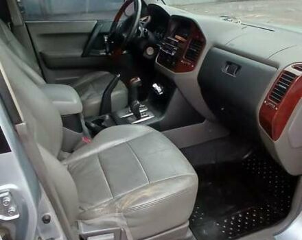 Сірий Міцубісі Паджеро Вагон, об'ємом двигуна 2.97 л та пробігом 318 тис. км за 6800 $, фото 6 на Automoto.ua