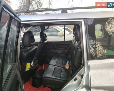 Сірий Міцубісі Паджеро Вагон, об'ємом двигуна 3.5 л та пробігом 223 тис. км за 8200 $, фото 2 на Automoto.ua