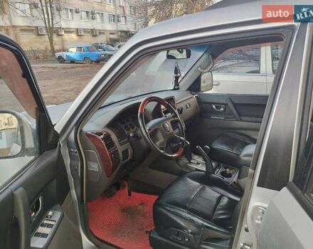 Сірий Міцубісі Паджеро Вагон, об'ємом двигуна 3.5 л та пробігом 223 тис. км за 8200 $, фото 3 на Automoto.ua