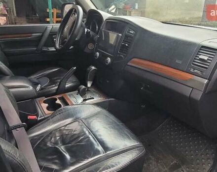 Сірий Міцубісі Паджеро Вагон, об'ємом двигуна 3.8 л та пробігом 263 тис. км за 12000 $, фото 14 на Automoto.ua