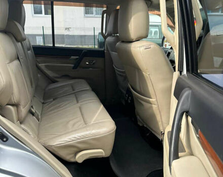 Міцубісі Паджеро Вагон 2007 у Харкові на Automoto.ua Сірий Міцубісі Паджеро Вагон, об'ємом двигуна 2.97 л та пробігом 279 тис. км за 11500 $, фото 17 на Automoto.ua